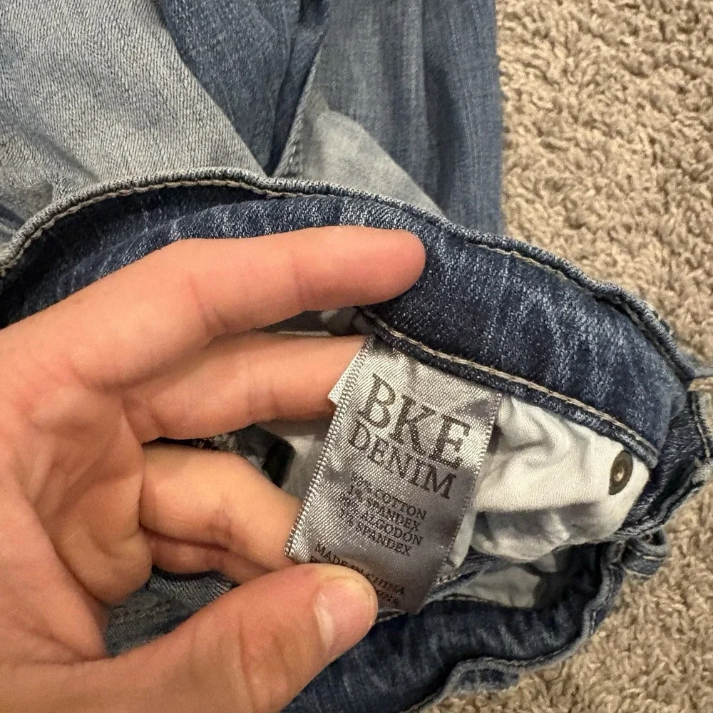 BKE Buckle Alec Men's Straight Flex Fit Blue Jeans Size 30s ( 30x30 ) Whiskered